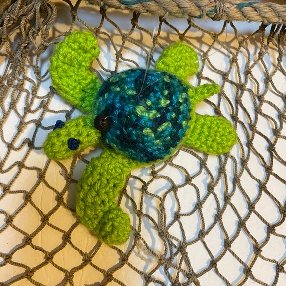 Crochet  Green & Blue Lava Bead Essential Oil Diffuser Sea Turtle Ornament SK - Picture 5 of 5